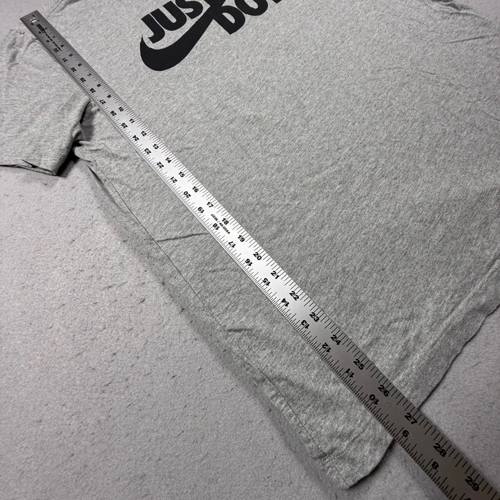 Nike Just Do It Graphic T-Shirt Gray Short Sleeve Crewneck Mens Large